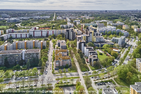 08.05.2021 - Marx-Zentrum und Karl-Marx-Ring 52-62 und Studentenwohnheim in Neuperlach