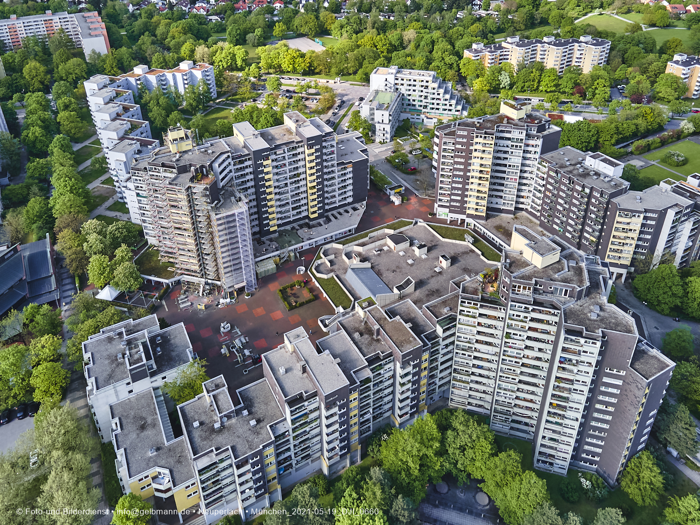 19.05.2021 - Großsanierung im Marx-Zentrum und kleine Sanierung am Karl-Marx-Ring 52-62