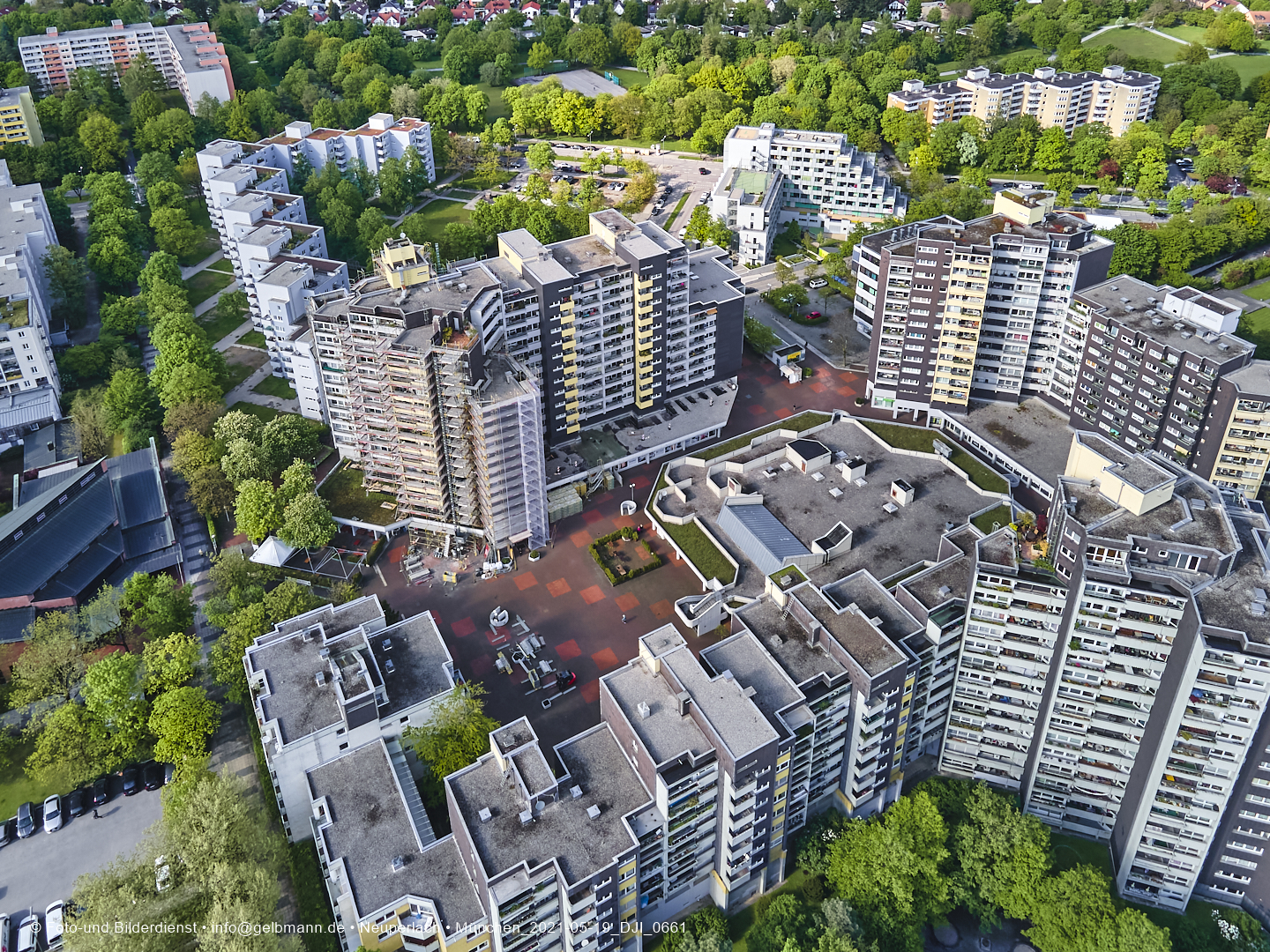 19.05.2021 - Großsanierung im Marx-Zentrum und kleine Sanierung am Karl-Marx-Ring 52-62