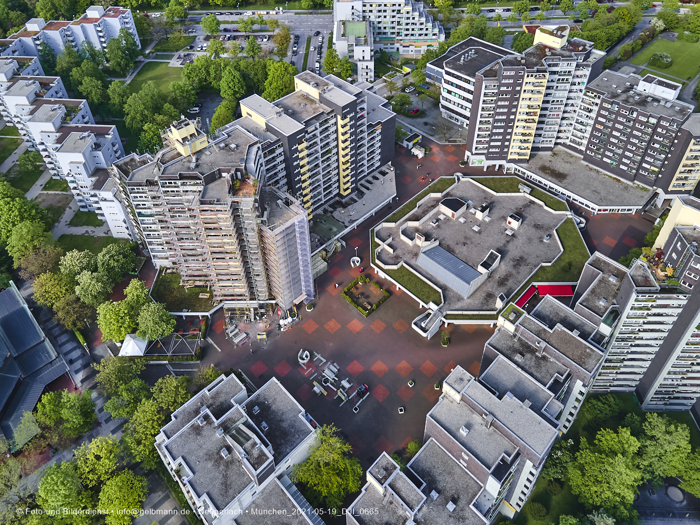 19.05.2021 - Großsanierung im Marx-Zentrum und kleine Sanierung am Karl-Marx-Ring 52-62