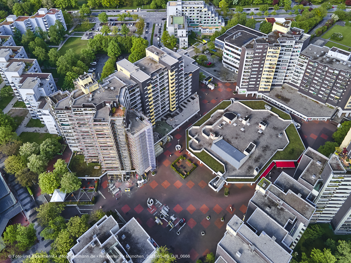 19.05.2021 - Großsanierung im Marx-Zentrum und kleine Sanierung am Karl-Marx-Ring 52-62