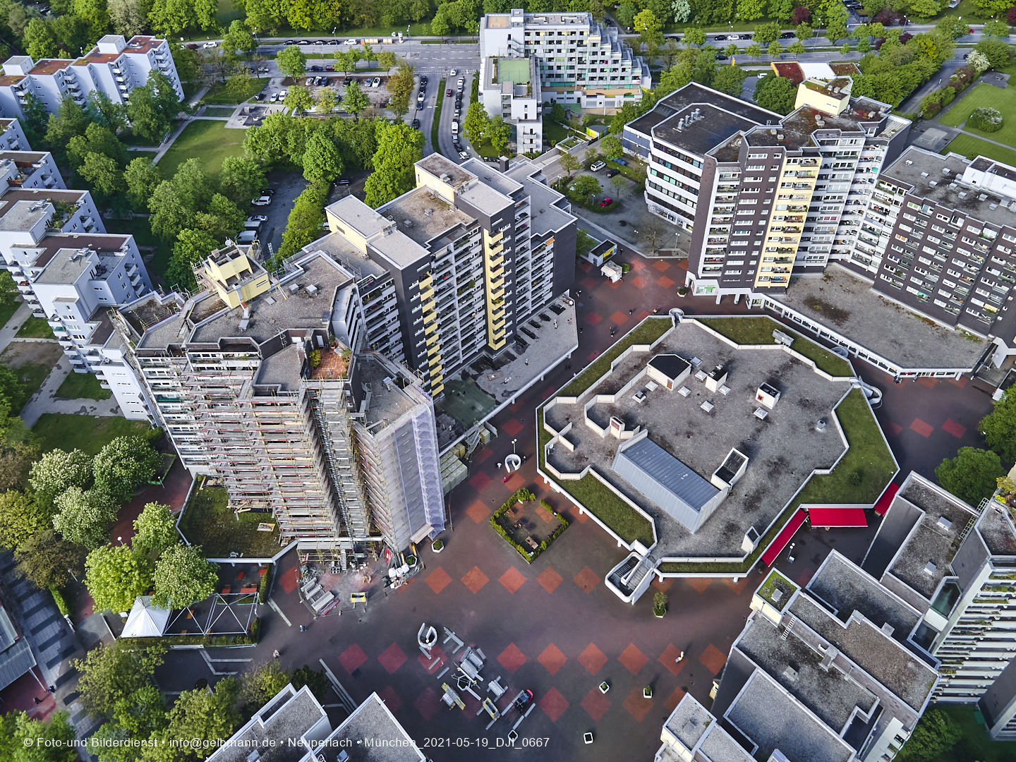 19.05.2021 - Großsanierung im Marx-Zentrum und kleine Sanierung am Karl-Marx-Ring 52-62