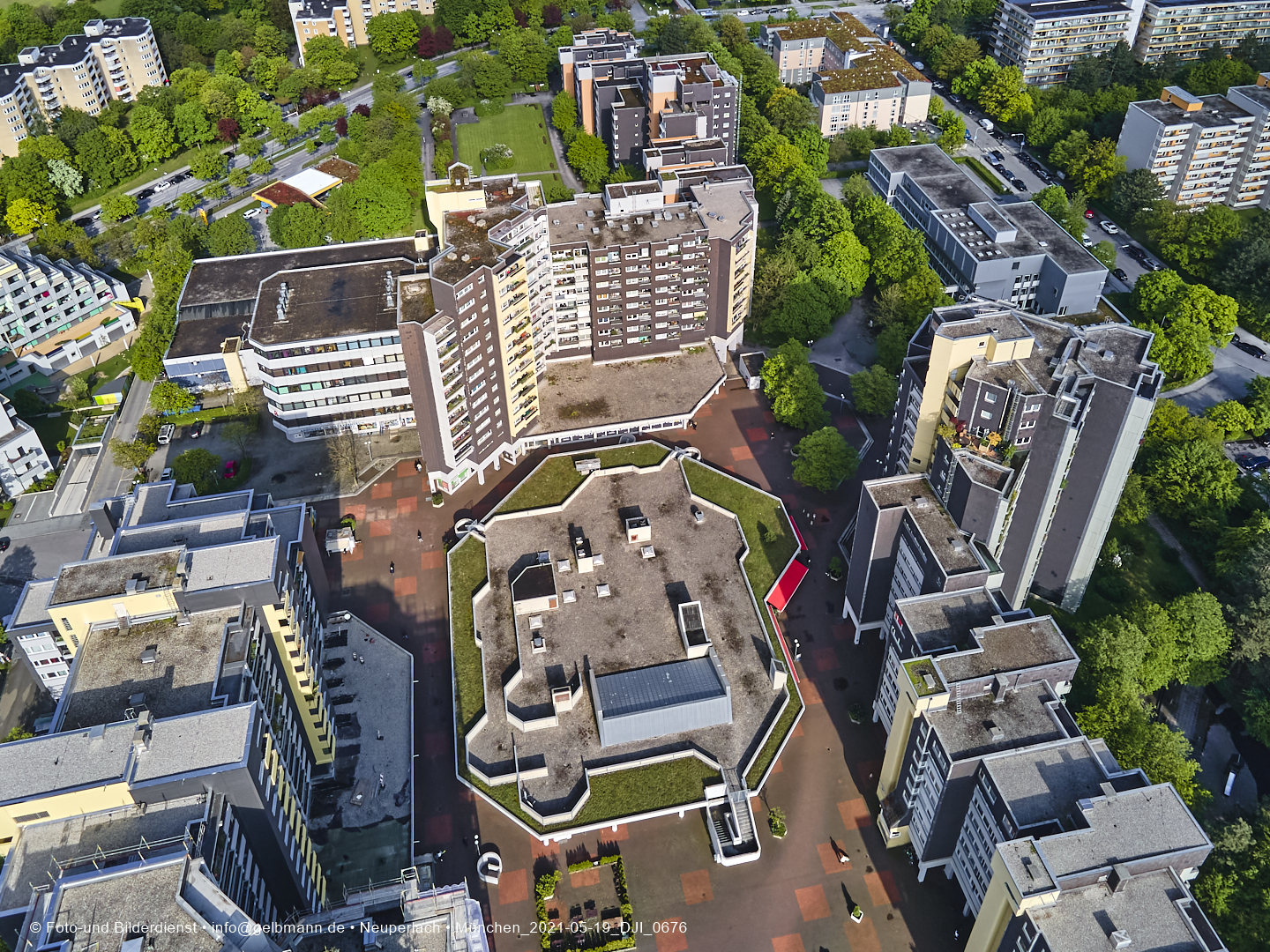 19.05.2021 - Großsanierung im Marx-Zentrum und kleine Sanierung am Karl-Marx-Ring 52-62