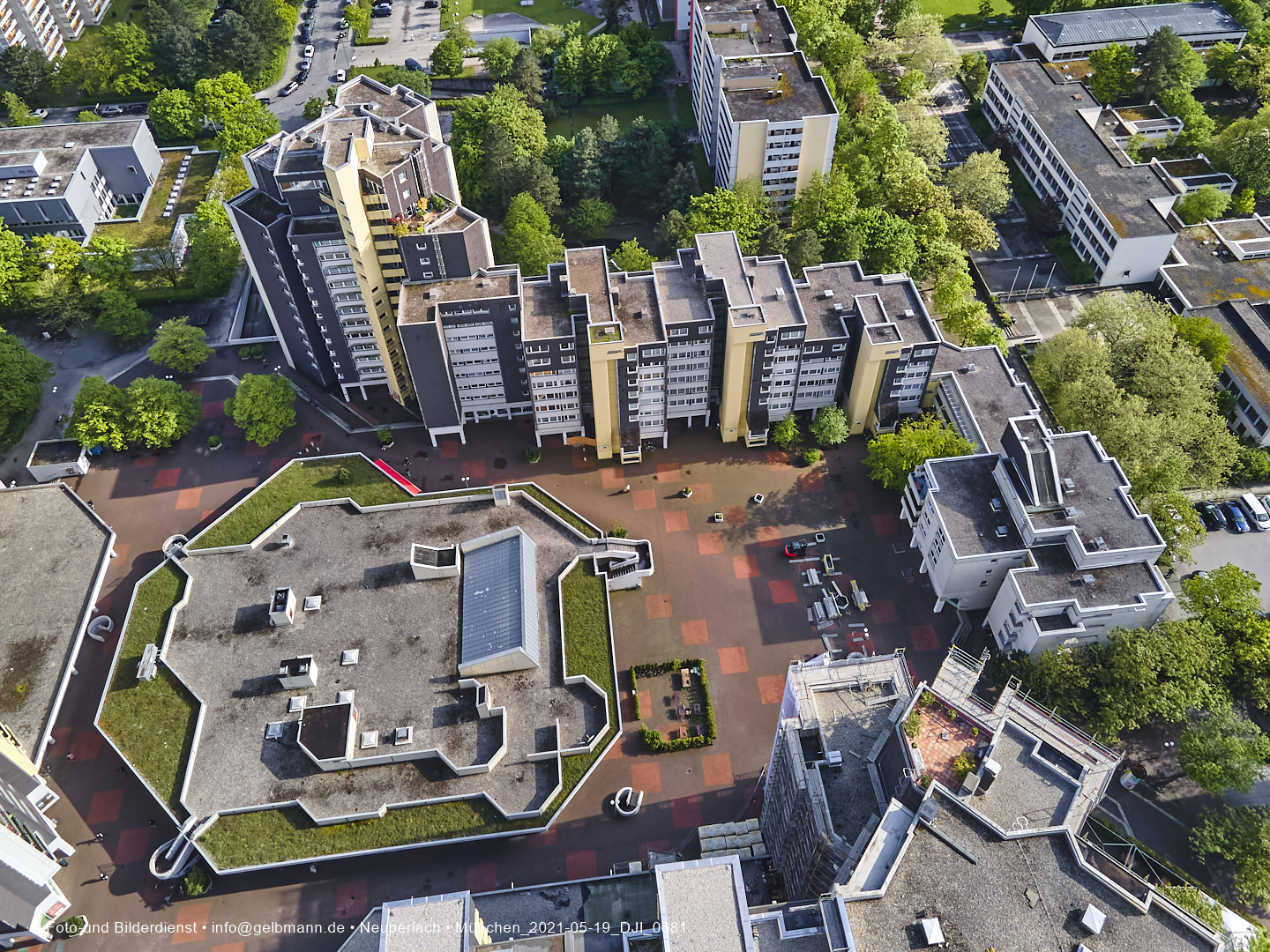 19.05.2021 - Großsanierung im Marx-Zentrum und kleine Sanierung am Karl-Marx-Ring 52-62