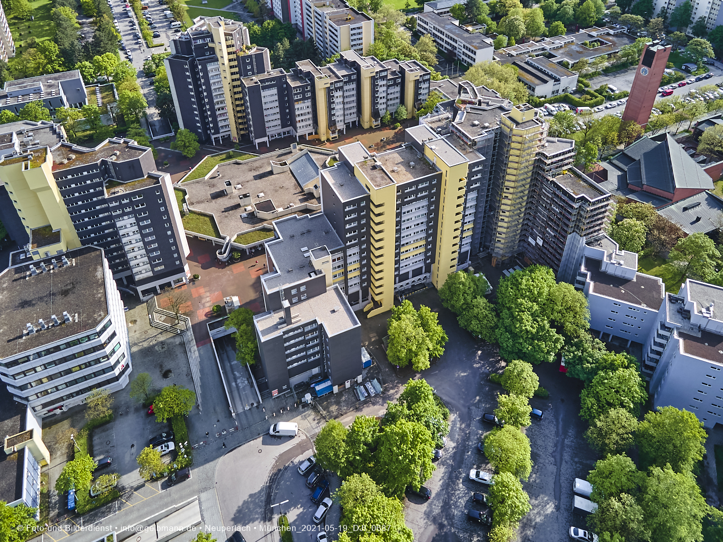 19.05.2021 - Großsanierung im Marx-Zentrum und kleine Sanierung am Karl-Marx-Ring 52-62