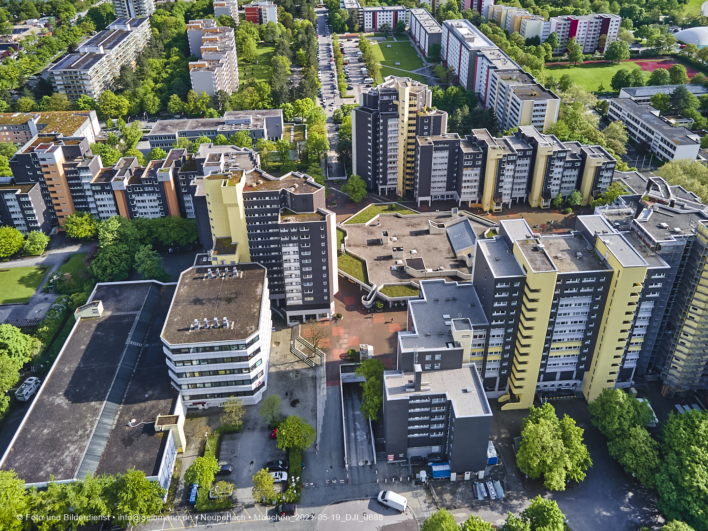 19.05.2021 - Großsanierung im Marx-Zentrum und kleine Sanierung am Karl-Marx-Ring 52-62