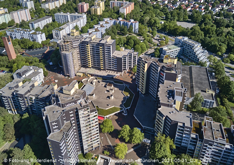 31.05.2021 - Marx-Zentrum und Karl-Marx-Ring 52-62 und Studentenwohnheim in Neuperlach