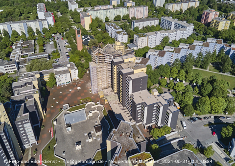 31.05.2021 - Marx-Zentrum und Karl-Marx-Ring 52-62 und Studentenwohnheim in Neuperlach