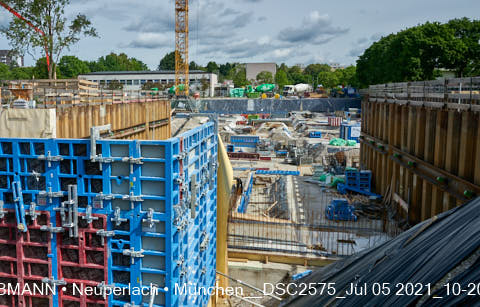 05.07.2021 - neuperlach.org.gelbmann.org zeigt aktuelle Baustellenfotos von der Grundschule am Karl-Marx-Ring in Neuperlach