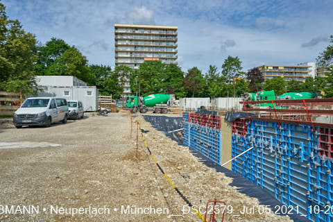 05.07.2021 - neuperlach.org.gelbmann.org zeigt aktuelle Baustellenfotos von der Grundschule am Karl-Marx-Ring in Neuperlach