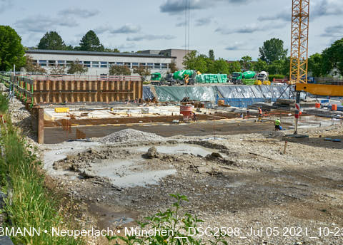 05.07.2021 - neuperlach.org.gelbmann.org zeigt aktuelle Baustellenfotos von der Grundschule am Karl-Marx-Ring in Neuperlach