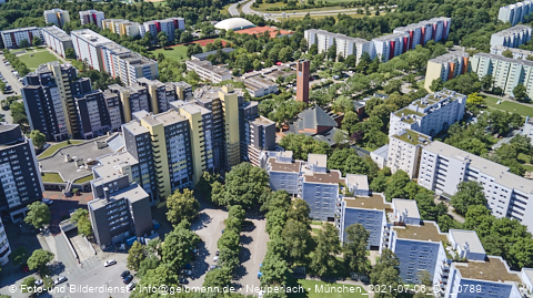 06.07.2021 - Marx-Zentrum und Karl-Marx-Ring 52-62 und Studentenwohnheim in Neuperlach