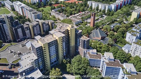 06.07.2021 - Marx-Zentrum und Karl-Marx-Ring 52-62 und Studentenwohnheim in Neuperlach