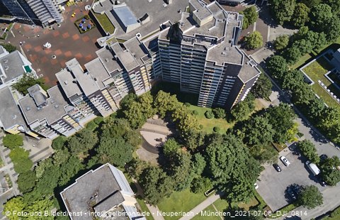 06.07.2021 - Marx-Zentrum und Karl-Marx-Ring 52-62 und Studentenwohnheim in Neuperlach