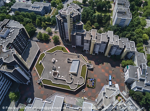 21.07.2021 - Marx-Zentrum und Karl-Marx-Ring 52-62 und Studentenwohnheim in Neuperlach