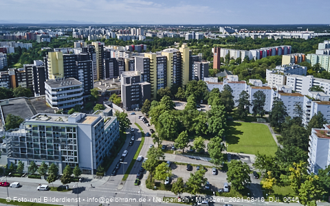 09.08.2021 - Marx-Zentrum und Karl-Marx-Ring 52-62 und Studentenwohnheim in Neuperlach