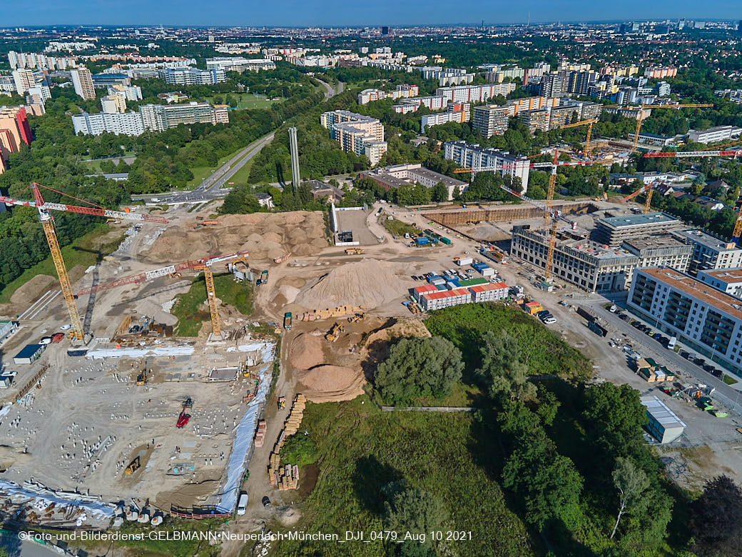 09.08.2021 - Luftbilder von Pandion Verde in Neuperlach am Truderinhger Wald