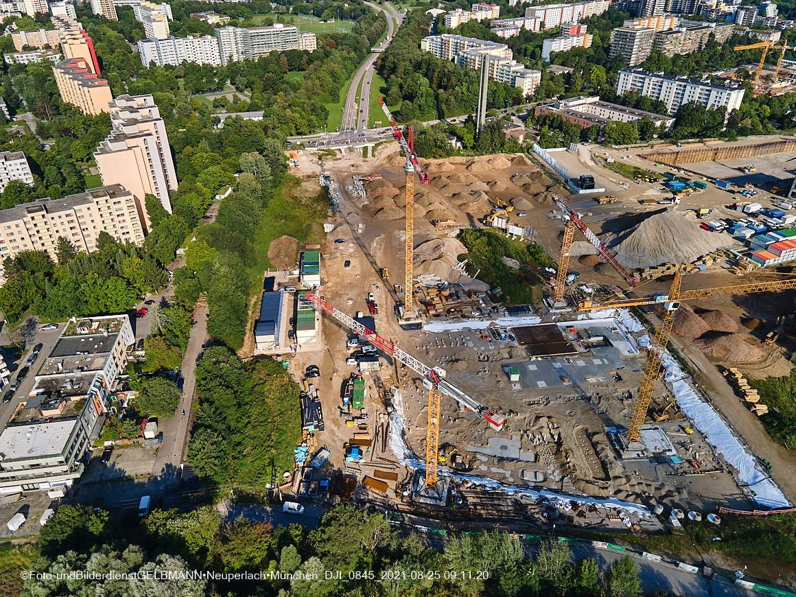 25.08.2020 - Luftaufnahmen von der Baustelle PandionVerde in Neuperlach