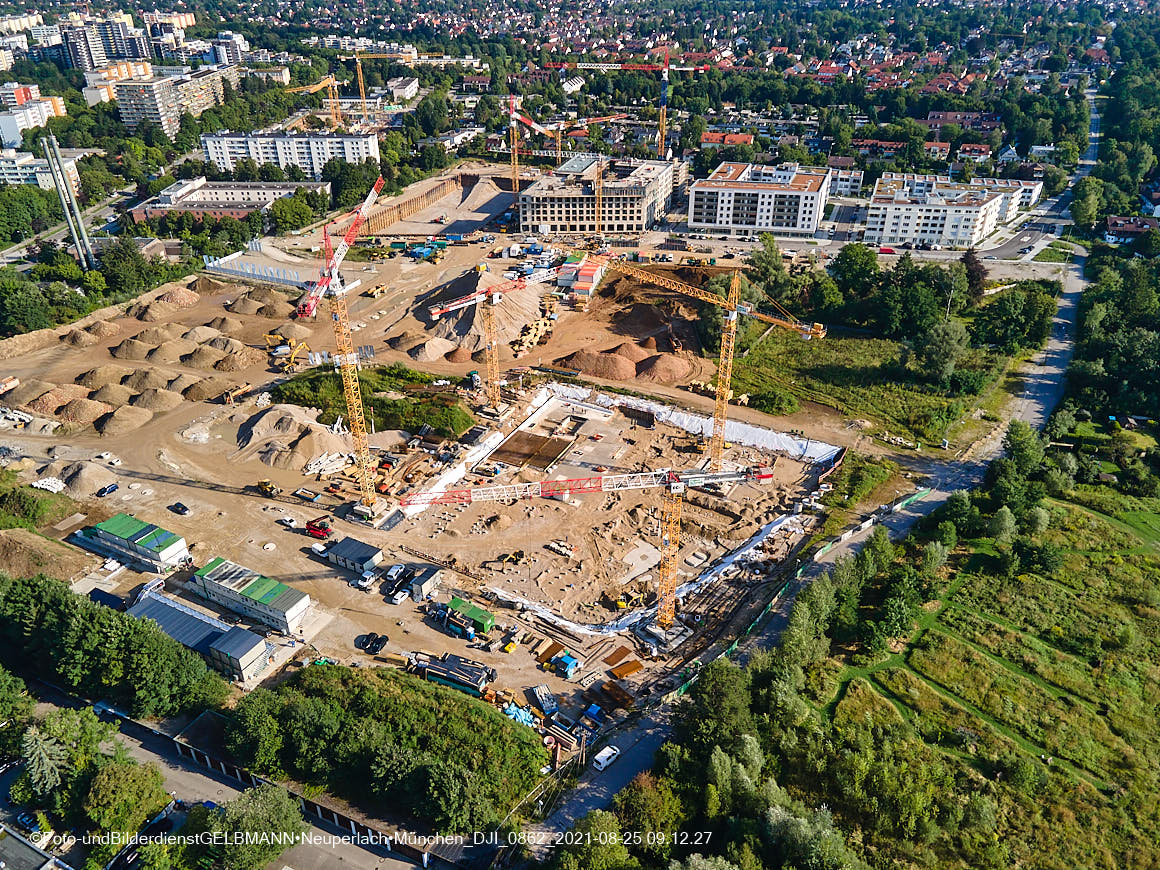 25.08.2020 - Luftaufnahmen von der Baustelle PandionVerde in Neuperlach