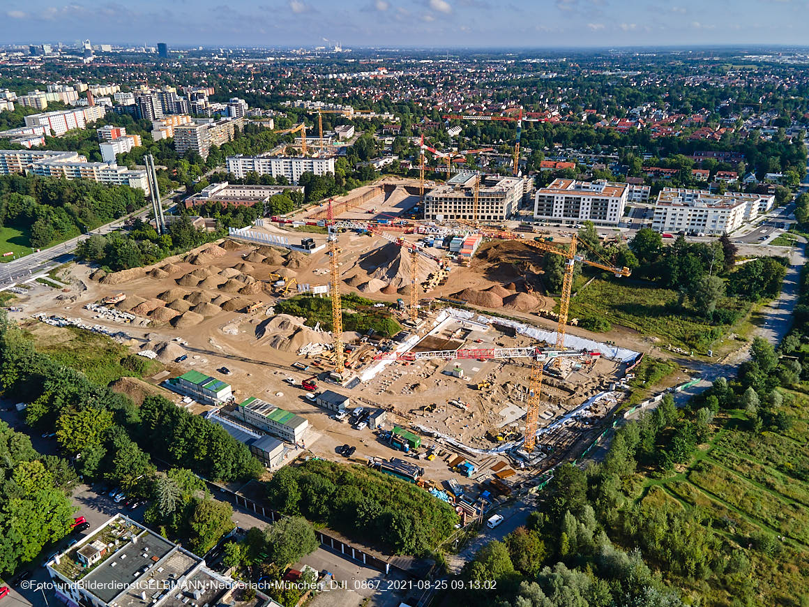 25.08.2020 - Luftaufnahmen von der Baustelle PandionVerde in Neuperlach