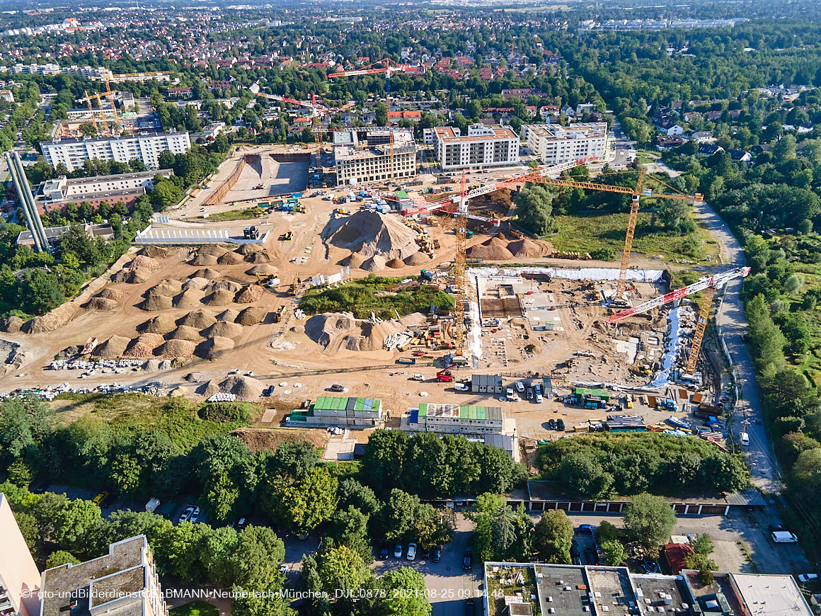 25.08.2020 - Luftaufnahmen von der Baustelle PandionVerde in Neuperlach