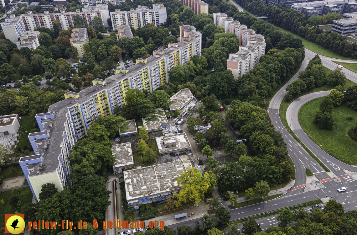 21.09.2021 - Abriss des Quiddezentrums in Neuperlach