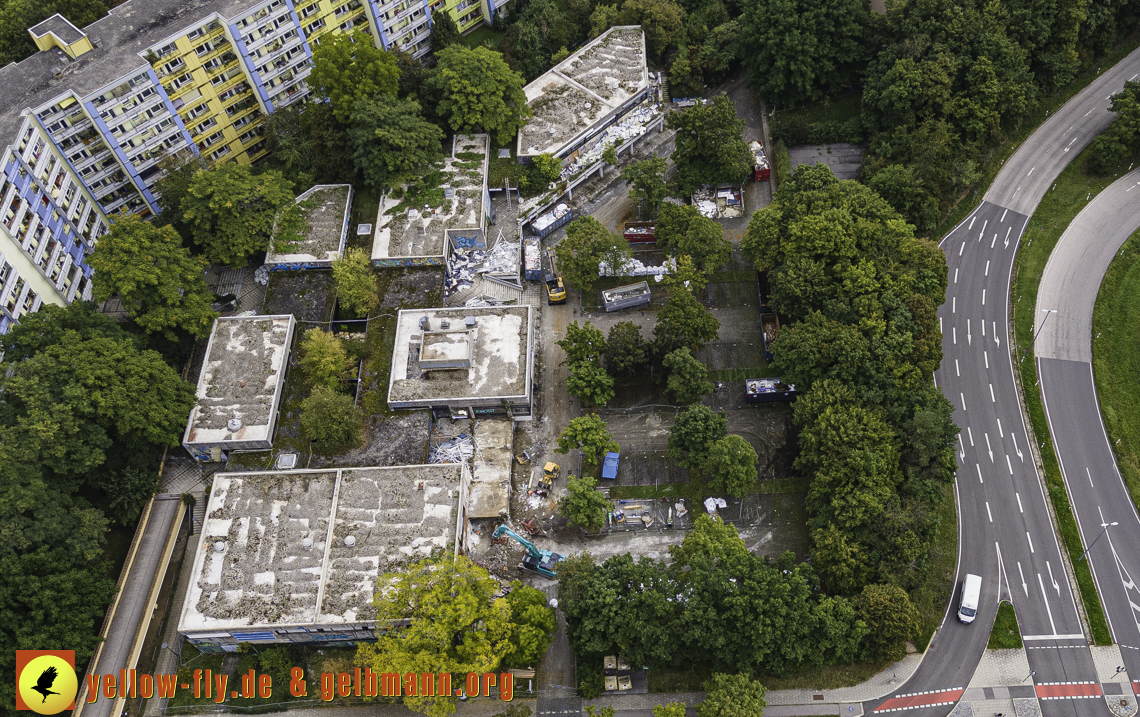 21.09.2021 - Abriss des Quiddezentrums in Neuperlach