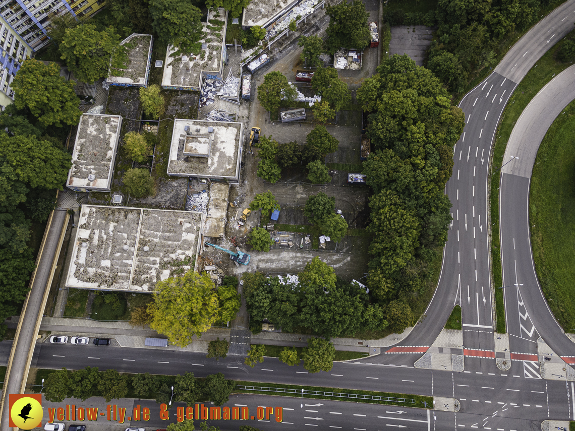 21.09.2021 - Abriss des Quiddezentrums in Neuperlach