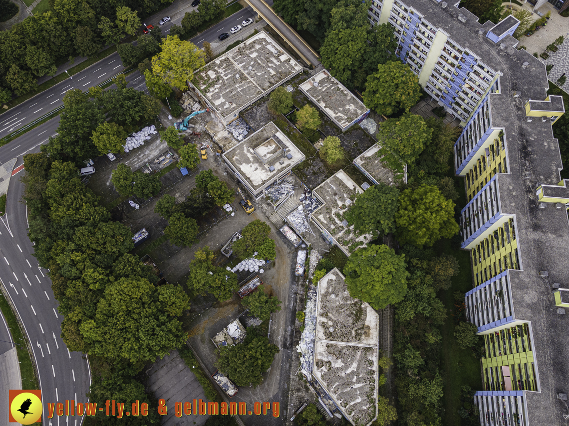 21.09.2021 - Abriss des Quiddezentrums in Neuperlach