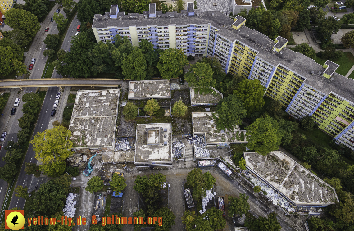 21.09.2021 - Abriss des Quiddezentrums in Neuperlach