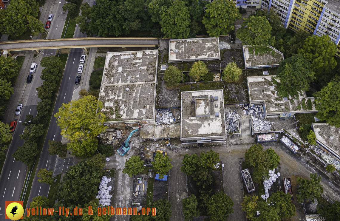 21.09.2021 - Abriss des Quiddezentrums in Neuperlach