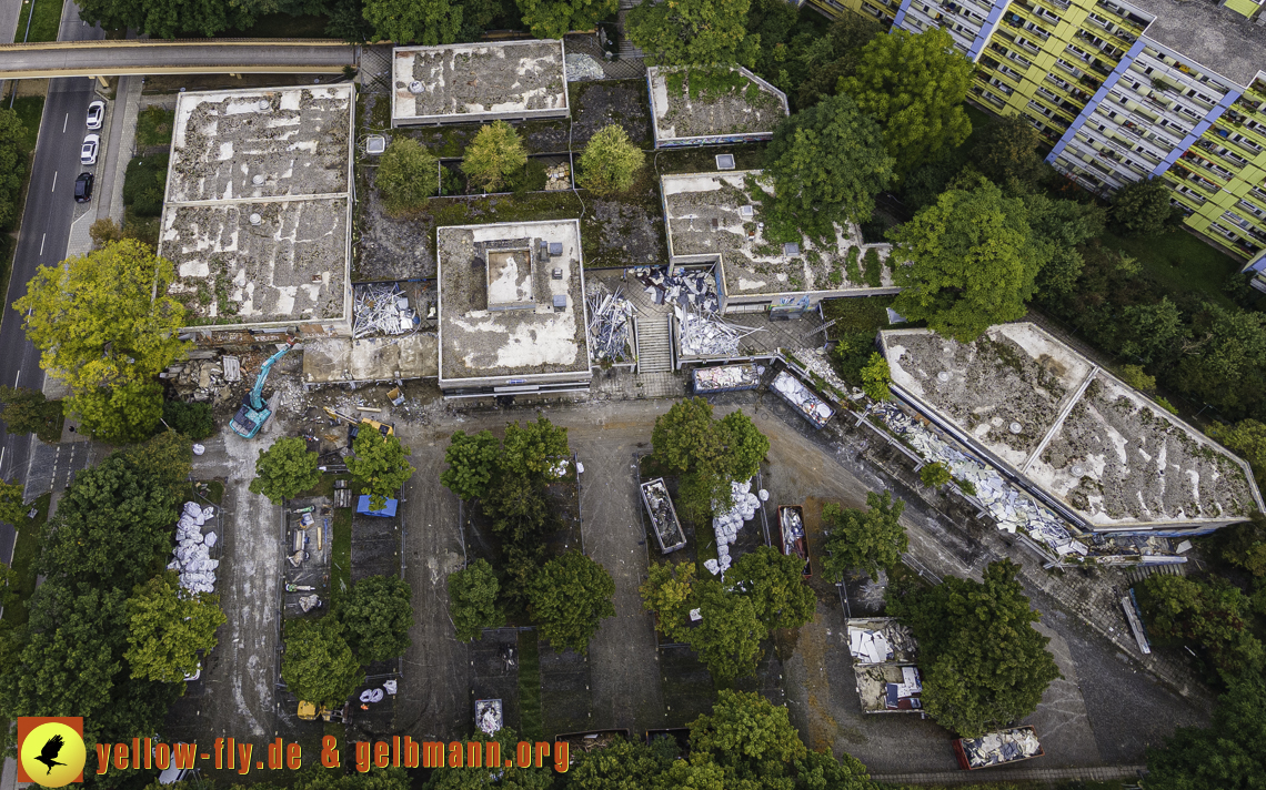 21.09.2021 - Abriss des Quiddezentrums in Neuperlach