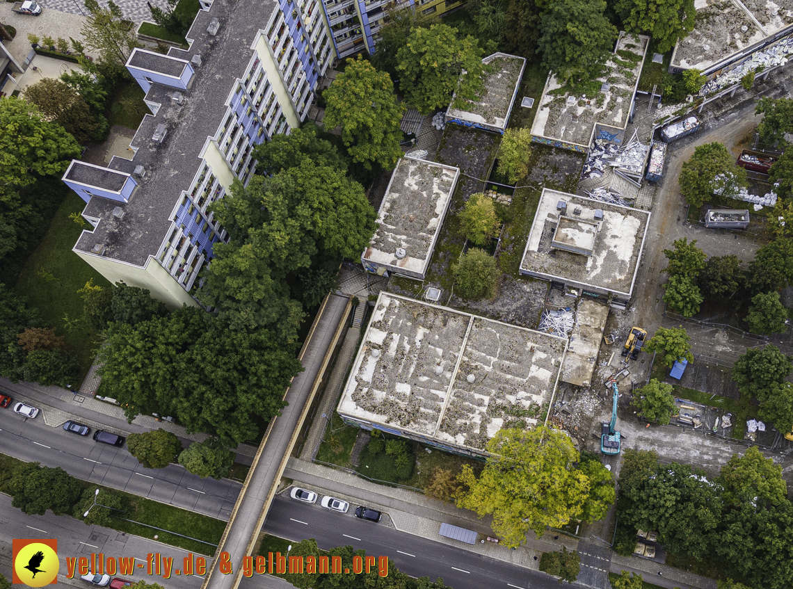 21.09.2021 - Abriss des Quiddezentrums in Neuperlach