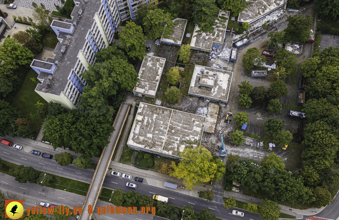 21.09.2021 - Abriss des Quiddezentrums in Neuperlach