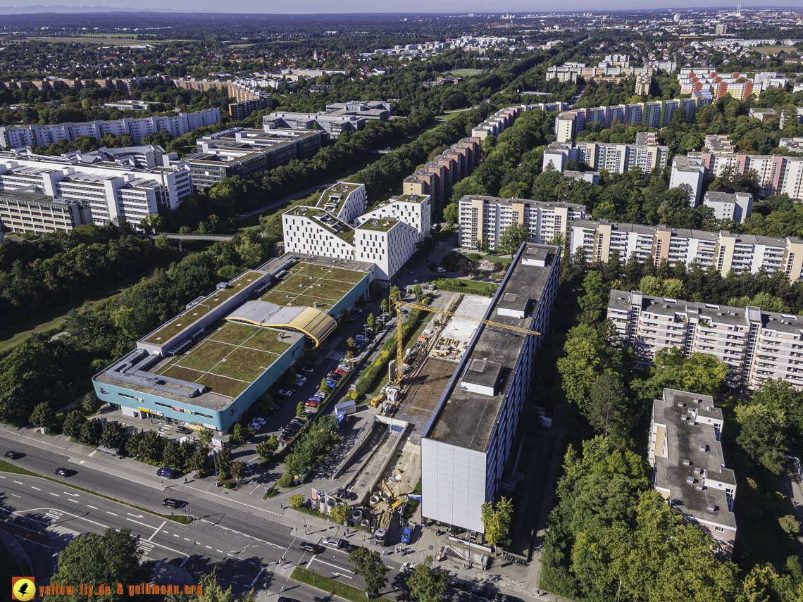 23.09.2021 - Quiddezentrum und Montessori-Schule in Neuperlach