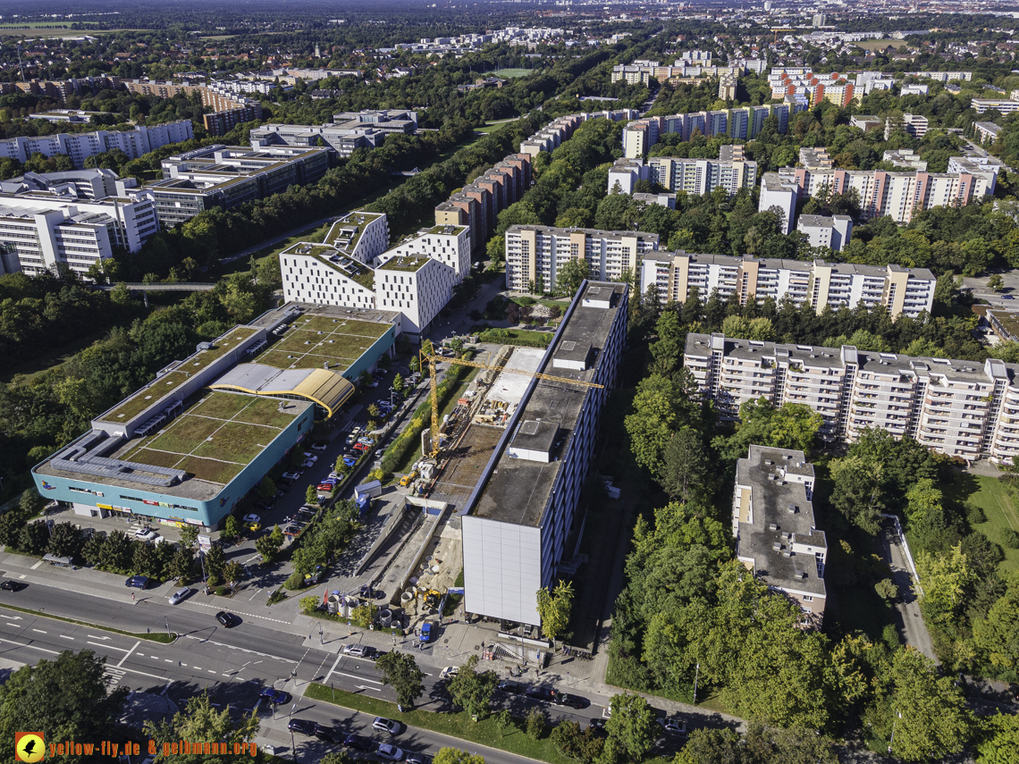 23.09.2021 - Quiddezentrum und Montessori-Schule in Neuperlach