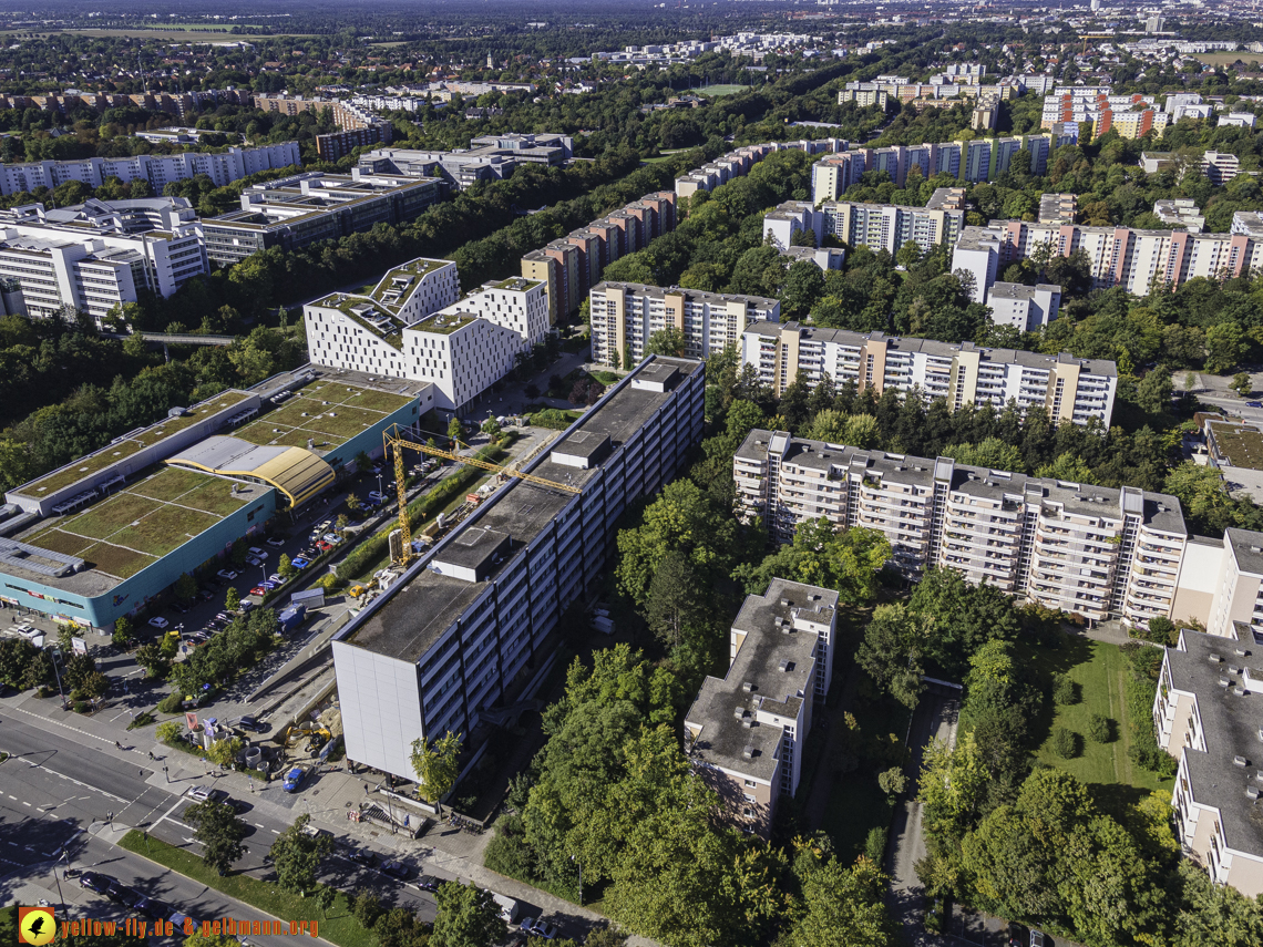 23.09.2021 - Quiddezentrum und Montessori-Schule in Neuperlach