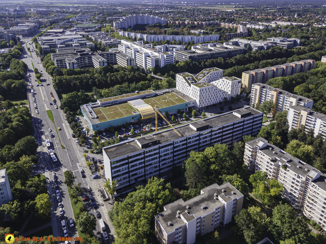 23.09.2021 - Quiddezentrum und Montessori-Schule in Neuperlach