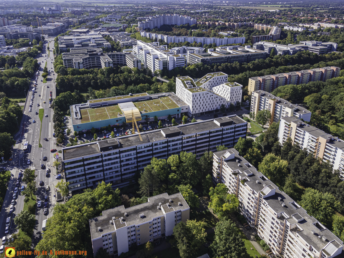 23.09.2021 - Quiddezentrum und Montessori-Schule in Neuperlach