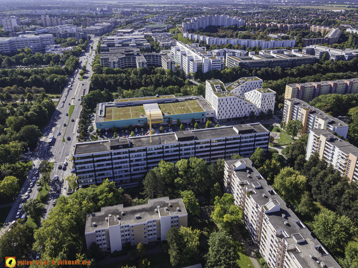 23.09.2021 - Quiddezentrum und Montessori-Schule in Neuperlach