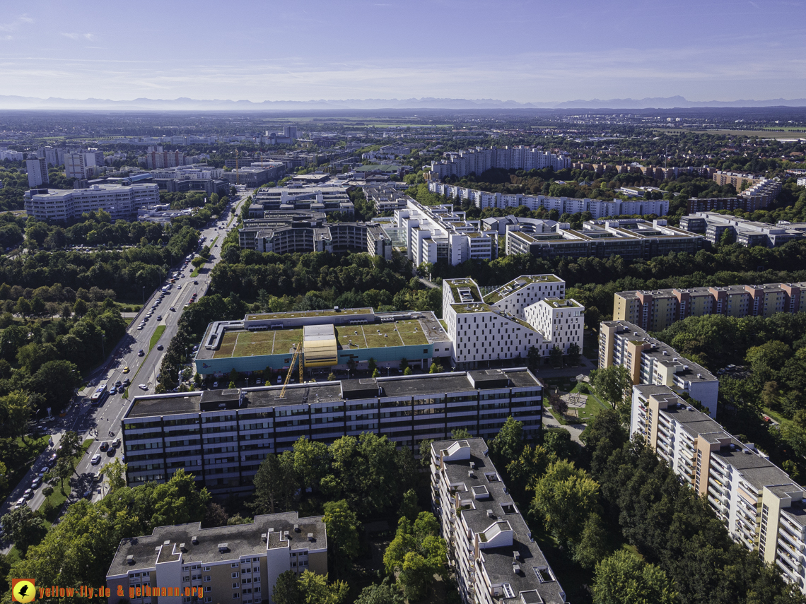 23.09.2021 - Quiddezentrum und Montessori-Schule in Neuperlach