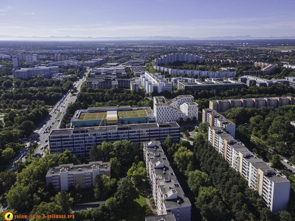 23.09.2021 - Quiddezentrum und Montessori-Schule in Neuperlach