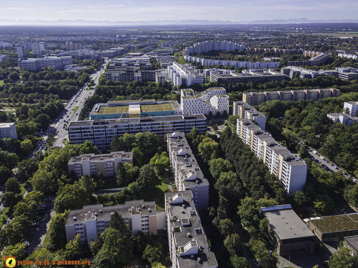 23.09.2021 - Quiddezentrum und Montessori-Schule in Neuperlach