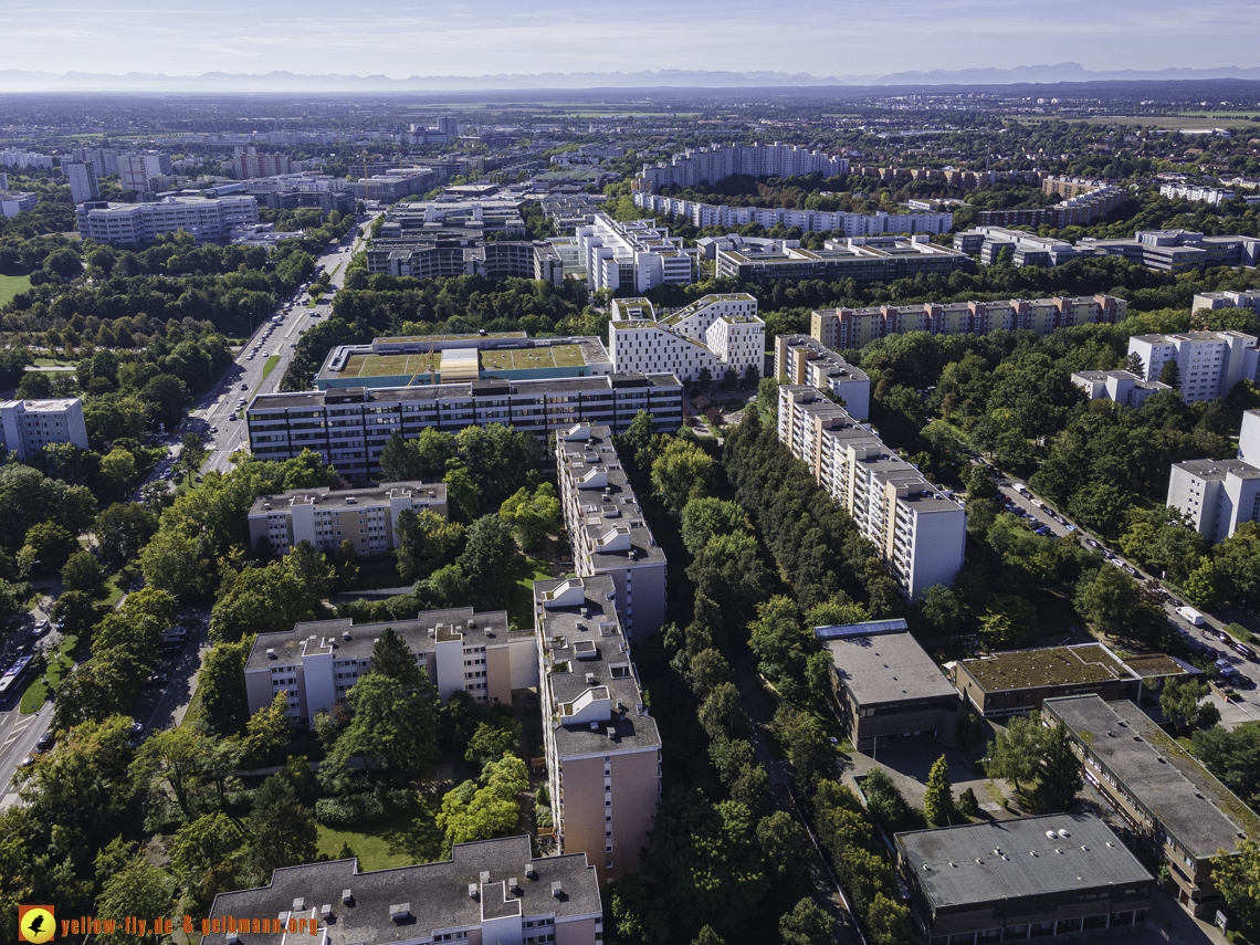 23.09.2021 - Quiddezentrum und Montessori-Schule in Neuperlach