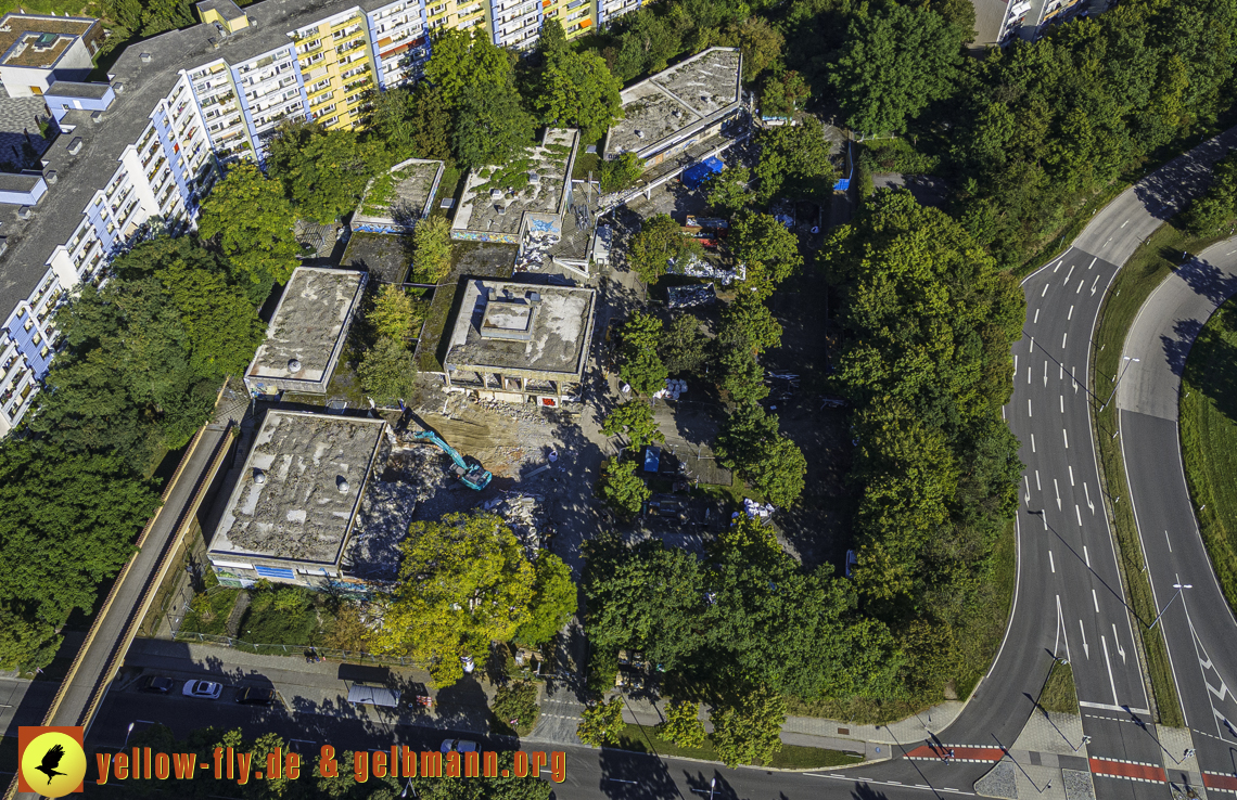 23.09.2021 - Quiddezentrum und Montessori-Schule in Neuperlach