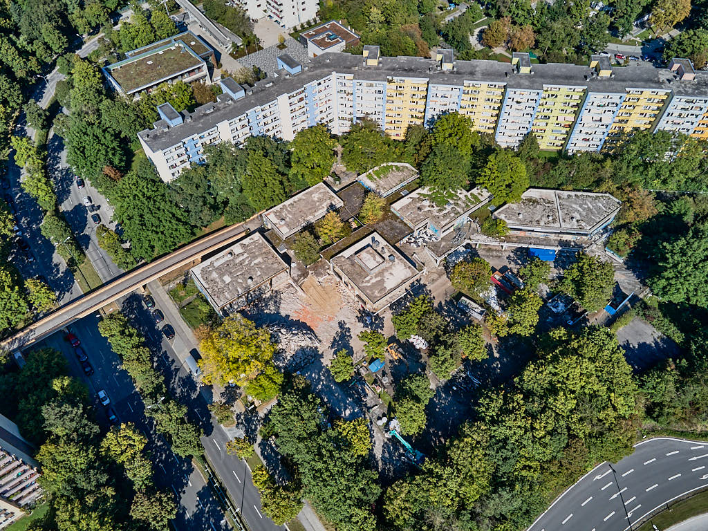 24.09.2021 - Abrissbegin des Quiddezentrums in Neuperlach