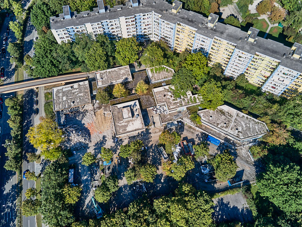 24.09.2021 - Abrissbegin des Quiddezentrums in Neuperlach