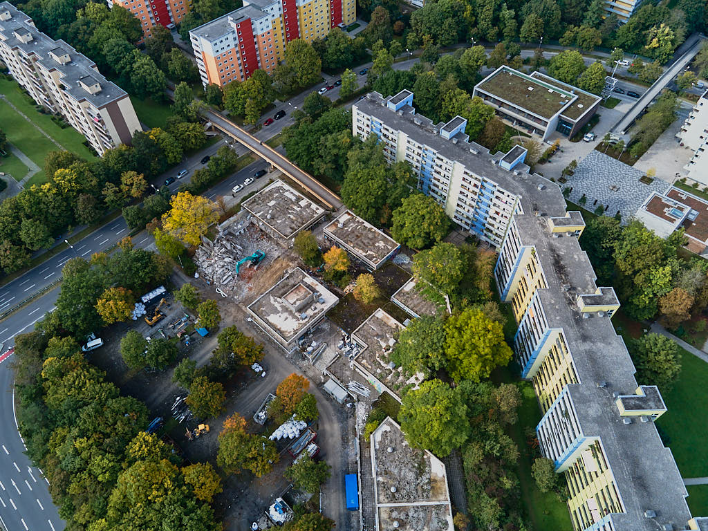 27.09.2021 - Abrissbegin des Quiddezentrums in Neuperlach
