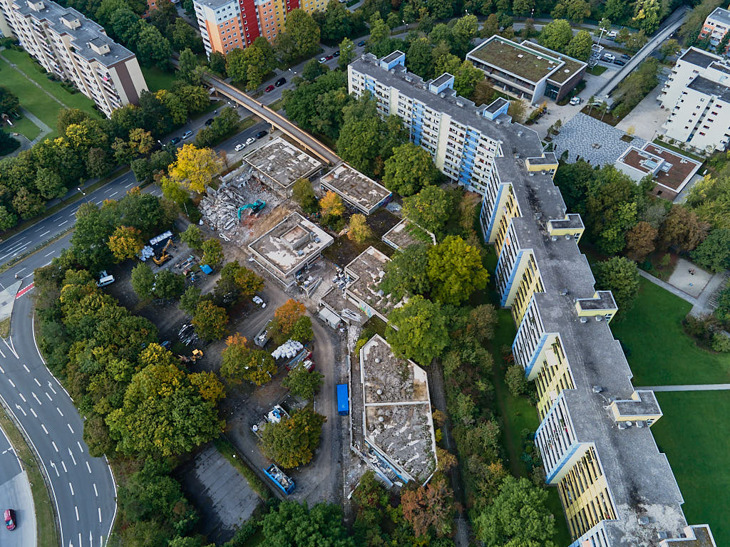 27.09.2021 - Abrissbegin des Quiddezentrums in Neuperlach