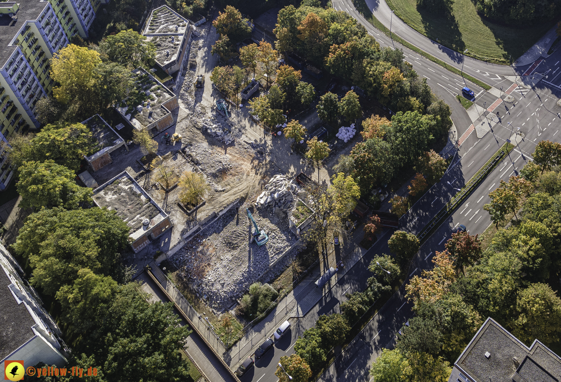 11.10.2021 - Abriss des Quiddezentrums in Neuperlach